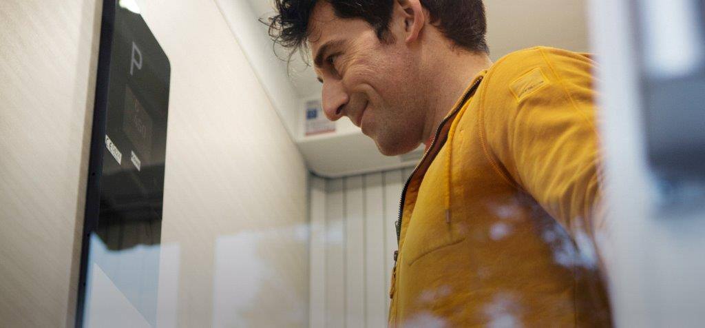 img_hero-every-home-deserves-an-elevator_1440x670