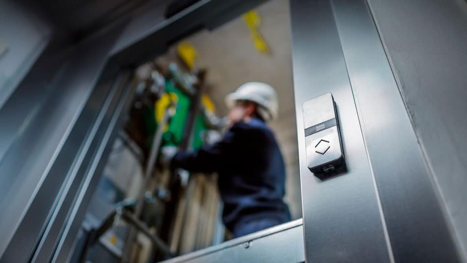 KONE Aufzug Techniker