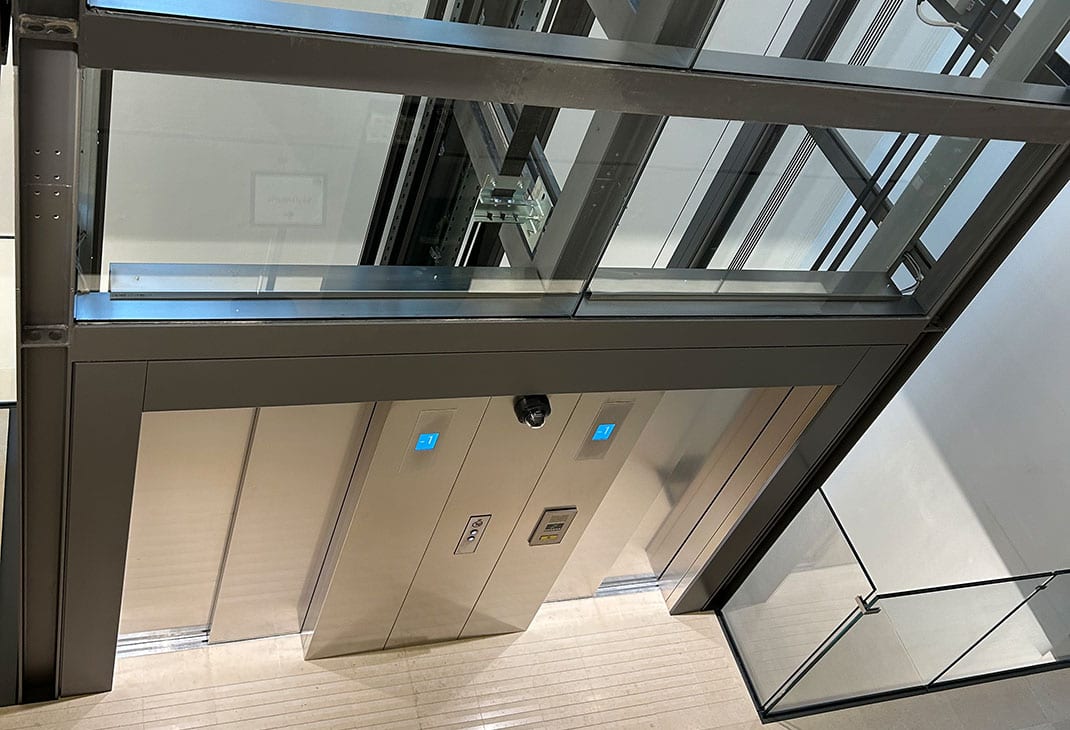 kone-image-download-kone-image-referenz-parlament_wien_3_1070x730px