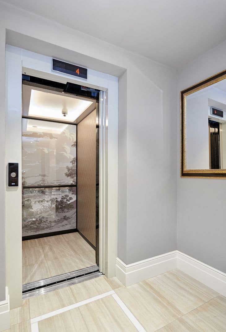 kone-image-monospace-500-hotel-sacher-salzburg-20210115_22-toni-rappersberger_730x1070px_10_ carousel.jpg