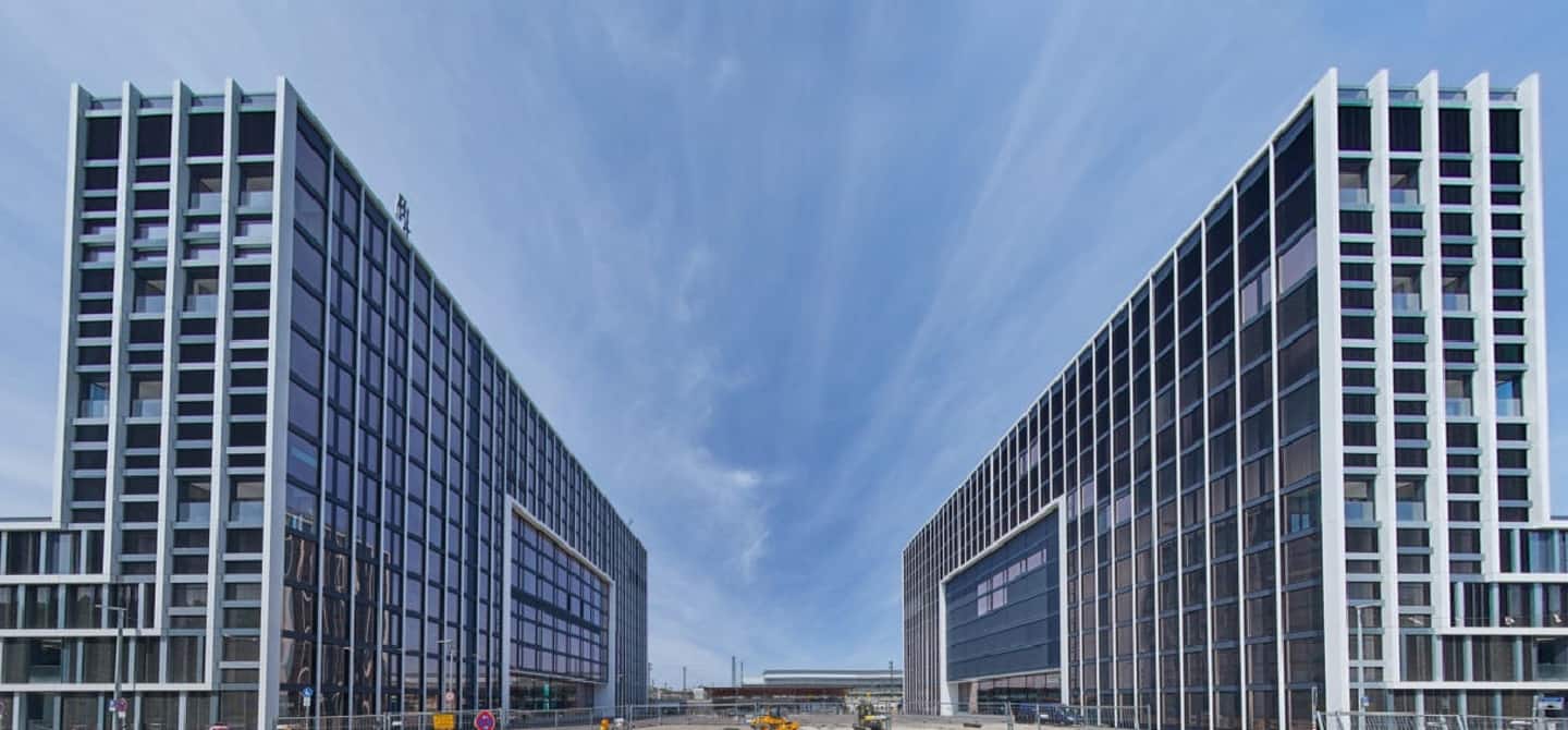 img_hero_hinterm hauptbahnhof