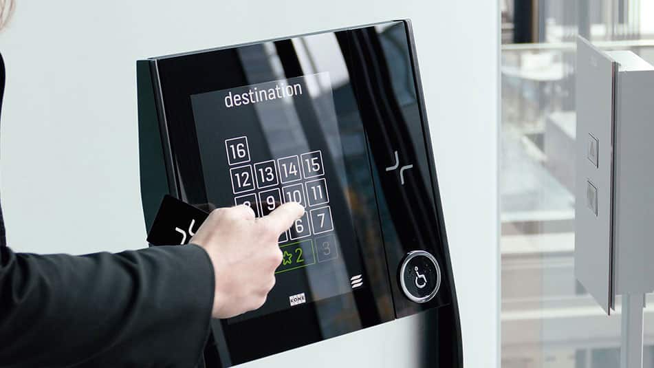 KONE Aufzug Screen mit Zugangskontrolle